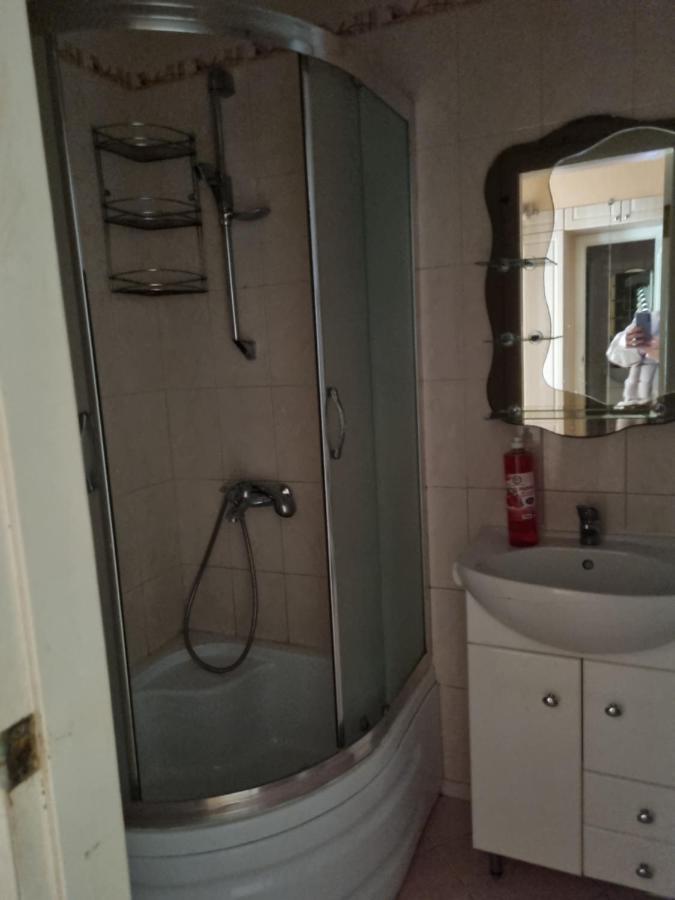 Apartamento 1Комнатная Квартира С Ноткой Прованса Kremenchuk Exterior foto